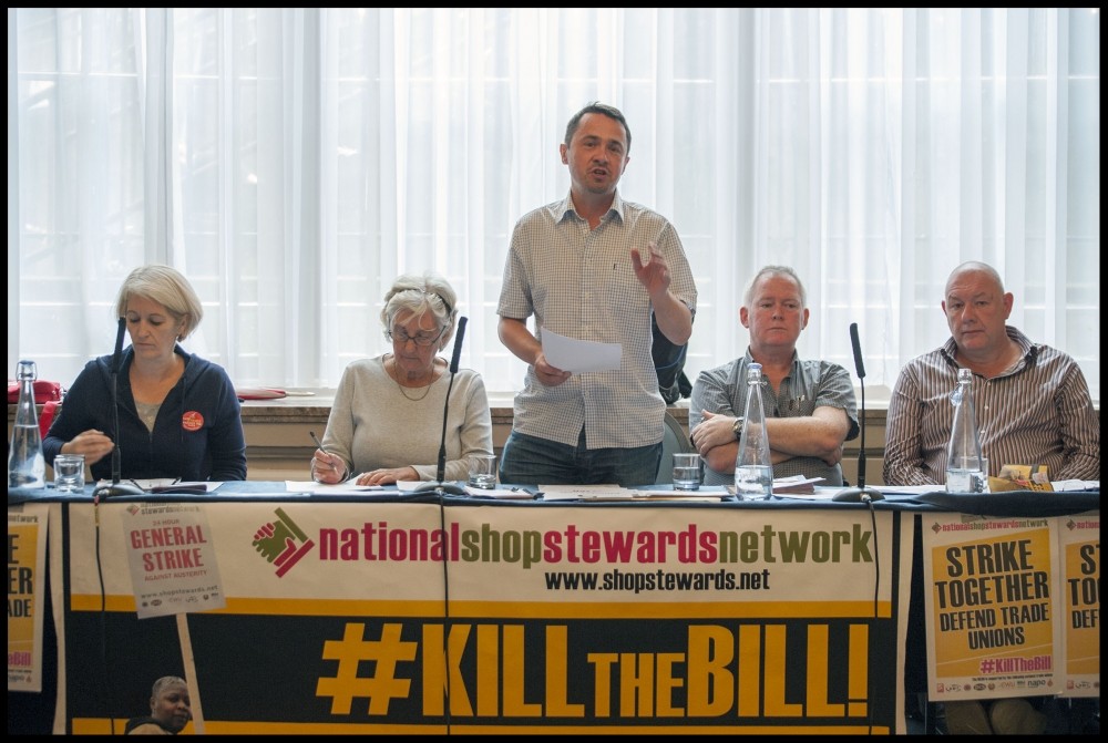 Rob Williams s'adressant à un rally du NSSN le 13 septembre 2015. Photo: Paul Mattsson
