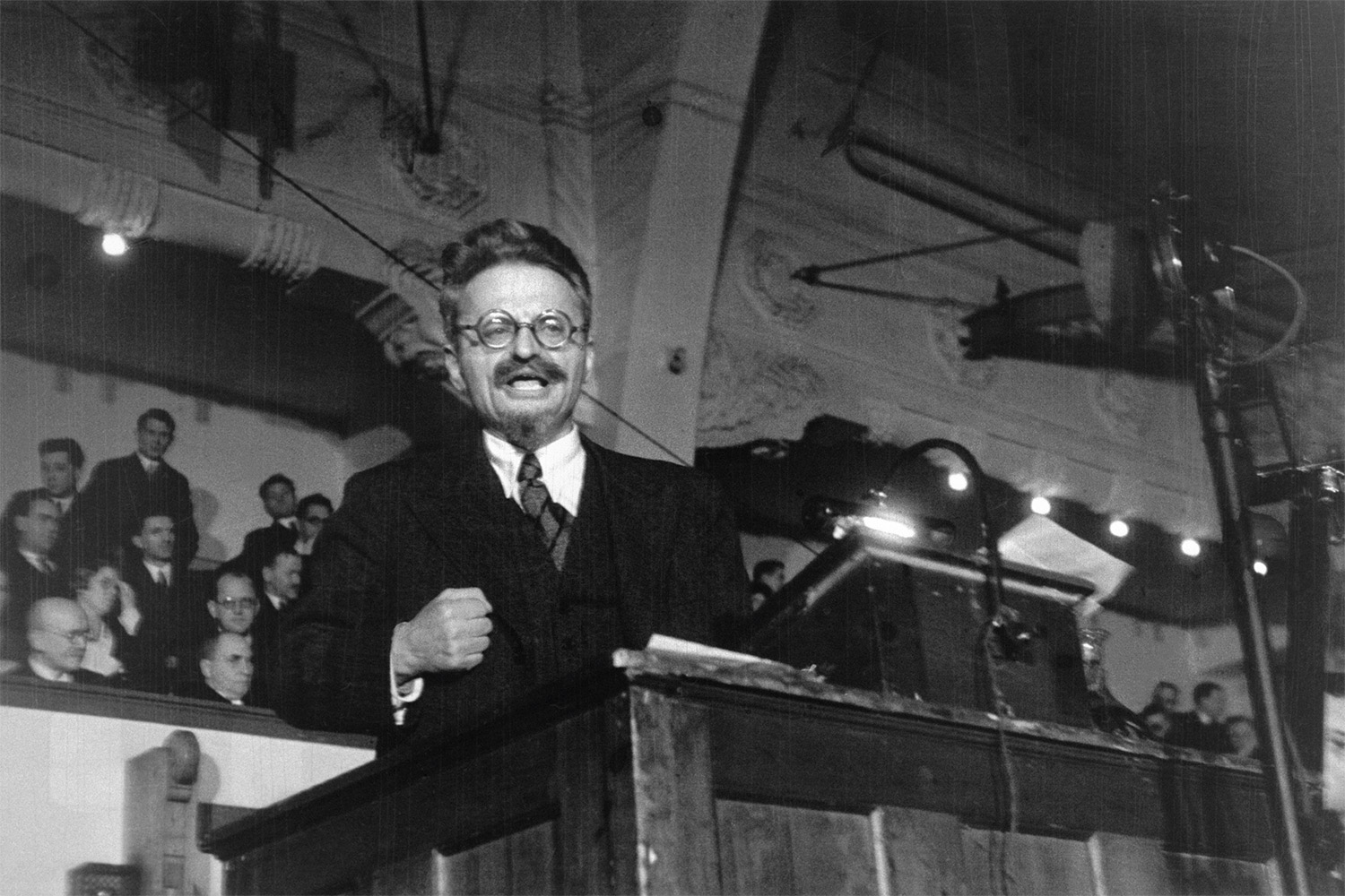 NOTE DE LECTURE : Programme de transition de Léon Trotsky